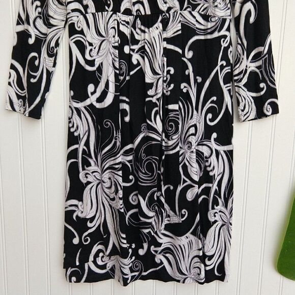 Soma Intimates Surplice Sleep Dress Nightgown Size S Black White Print Soft - Picture 4 of 7